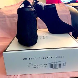 Black mini boots with high heel